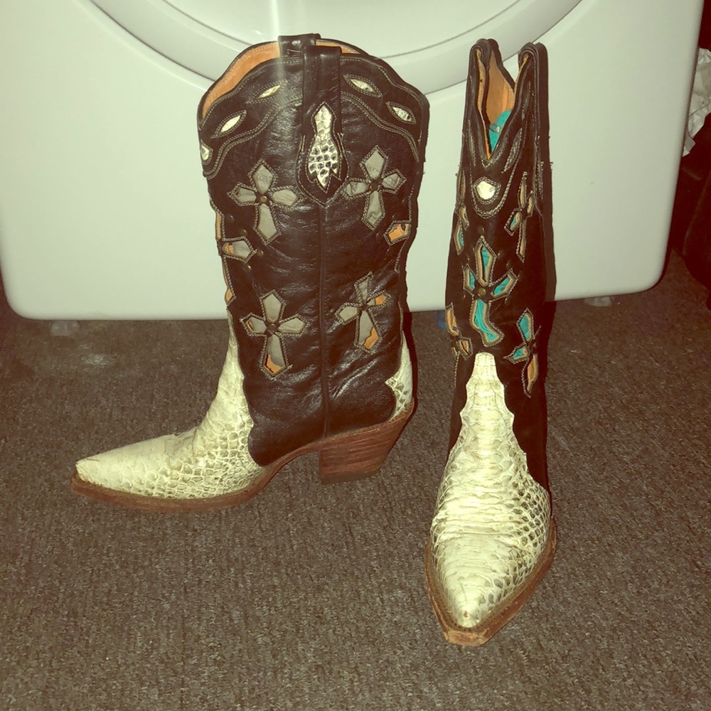 Ferrini boots snip toe
